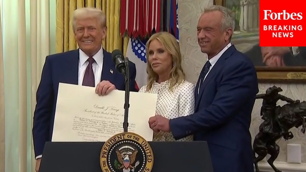 BREAKING NEWS: RFK Jr. Is Sworn In As HHS Secretary In Oval Office Ceremony With Trump BREAKING NEWS: RFK Jr. Is Sworn In As HHS Secretary In Oval Office Ceremony With Trump